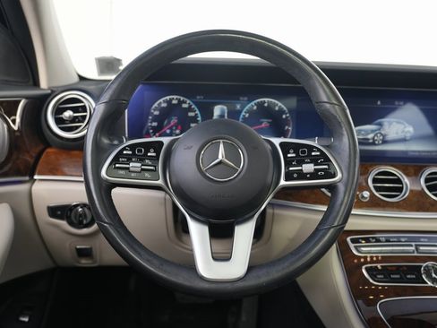 Used 2019 Mercedes-Benz E 300 4MATIC w/ Premium 1 Package image 48