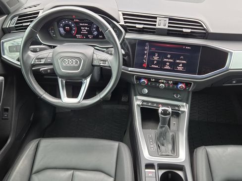 Used 2020 Audi Q3 2.0T Premium w/ Convenience Package AWD/4WD image 23