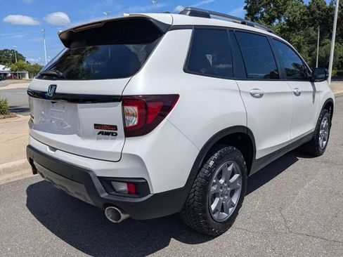 Certified 2025 Honda Passport TrailSport image 8