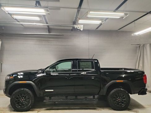 New 2026 GMC Canyon Elevation w/ Convenience Package image 15