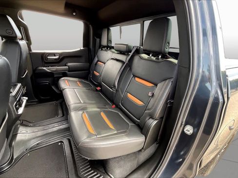 Used 2022 GMC Sierra 1500 AT4 w/ AT4 Premium Package AWD/4WD image 17