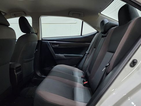 Used 2017 Toyota Corolla LE FWD image 16