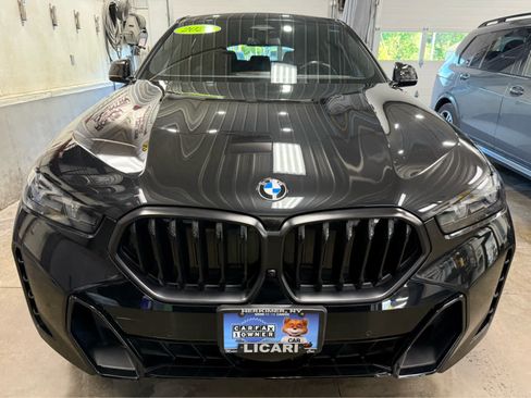 Used 2024 BMW X6 xDrive40i w/ Premium Package AWD/4WD image 2