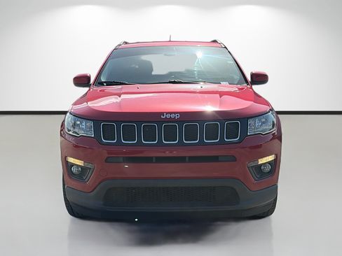 Used 2018 Jeep Compass Latitude w/ Popular Equipment Group FWD image 8