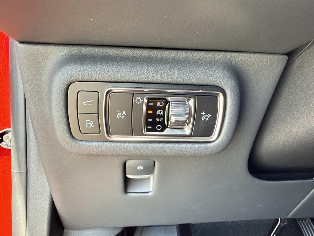 New 2026 Lincoln Nautilus Premier w/ Equipment Group 102A AWD/4WD image 32