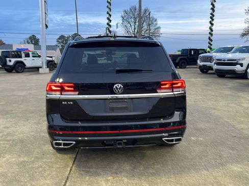 Used 2021 Volkswagen Atlas SE w/ Panoramic Sunroof Package image 5