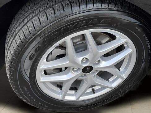 Used 2023 Ford Edge SEL image 20