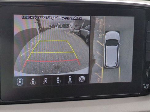 Used 2020 Hyundai Santa Fe Limited image 21