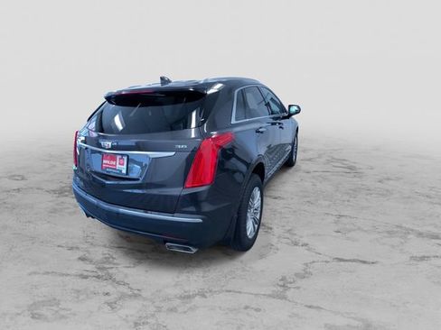 Used 2017 Cadillac XT5 Luxury w/ Driver Awareness Package AWD/4WD image 10