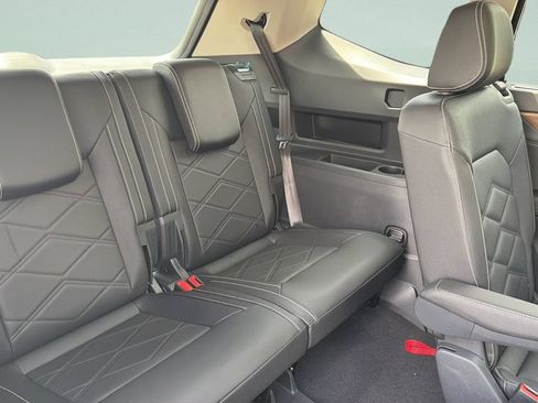 New 2026 Volkswagen Atlas SE FWD image 30
