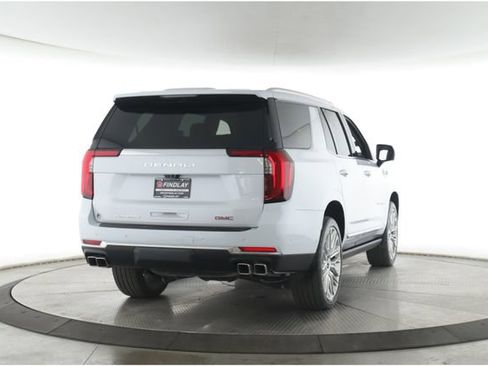 Used 2026 GMC Yukon Denali w/ Denali Reserve Package AWD/4WD image 7
