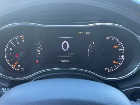 Used 2019 Jeep Grand Cherokee Overland AWD/4WD image 34