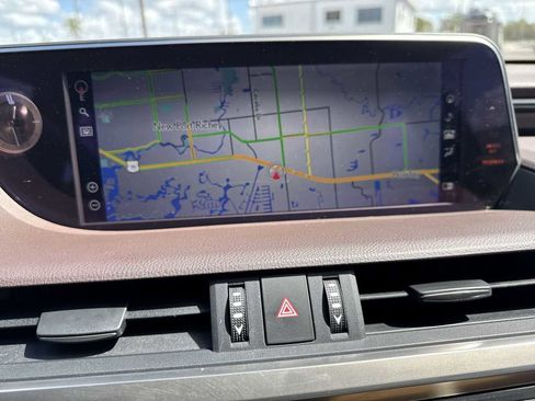 Used 2021 Lexus ES 250 w/ Premium Package image 28