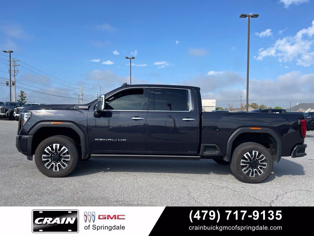 Used 2025 GMC Sierra 2500 Denali Ultimate AWD/4WD image 4