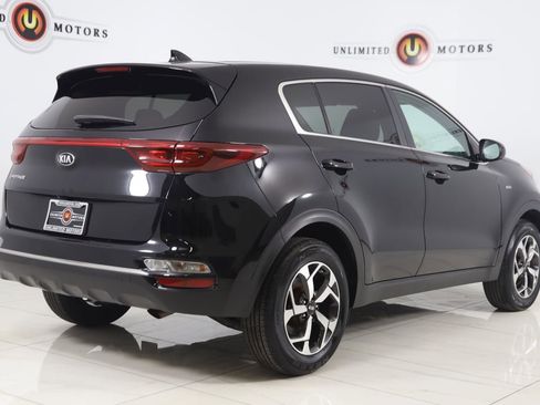 Used 2020 Kia Sportage LX AWD/4WD image 3