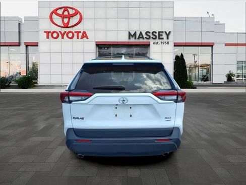 Used 2024 Toyota RAV4 XLE w/ Convenience Package AWD/4WD image 4