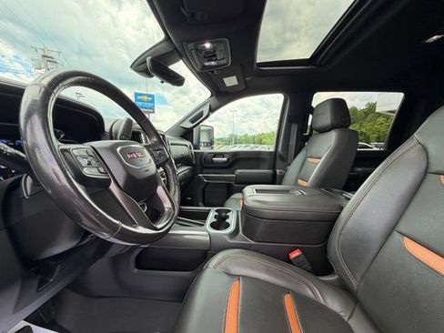 Used 2020 GMC Sierra 2500 AT4 w/ Technology Package AWD/4WD image 13