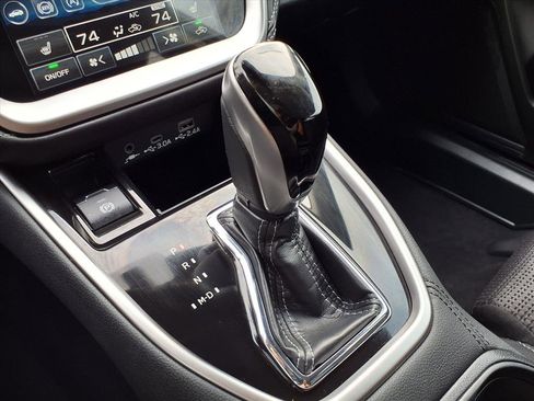 Certified 2025 Subaru Outback Premium image 12