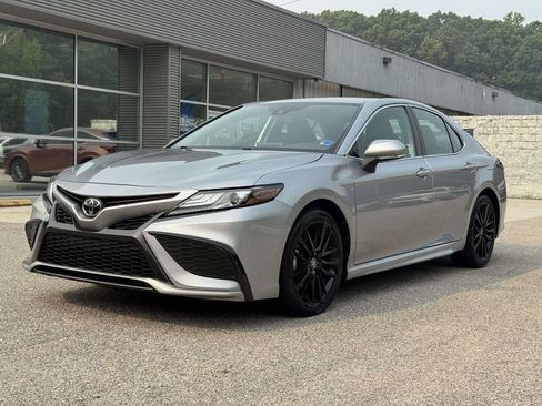Used 2024 Toyota Camry XSE FWD image 25