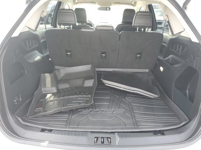 Used 2020 Ford Edge SEL w/ Convenience Package AWD/4WD image 11