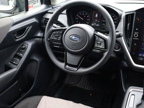 Used 2025 Subaru Crosstrek 2.5i Premium AWD/4WD image 21