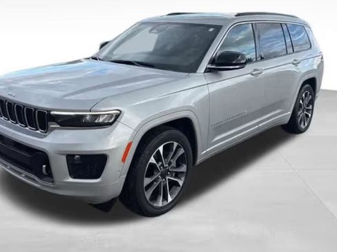 Certified 2024 Jeep Grand Cherokee L Overland w/ Luxury Tech Group IV image 1