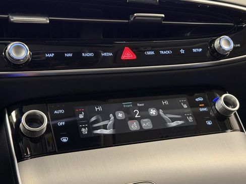 New 2026 Genesis GV70 2.5T Advanced image 20