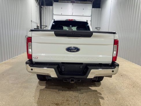 Used 2018 Ford F250 XLT w/ XLT Value Package image 5