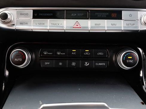 Used 2019 Kia Stinger GT2 image 37