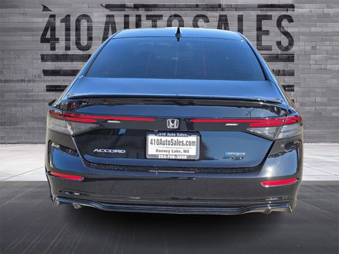 Used 2024 Honda Accord Sport image 4