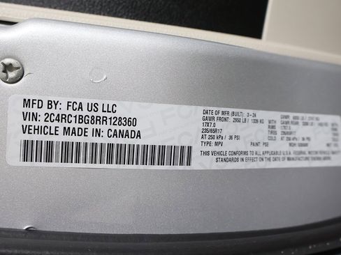 Used 2024 Chrysler Pacifica Touring-L image 55