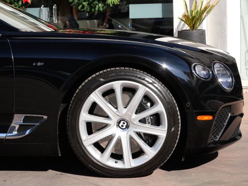 Used 2020 Bentley Continental GT image 6