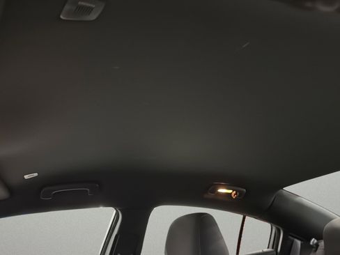 Used 2023 Dodge Charger SXT RWD image 12