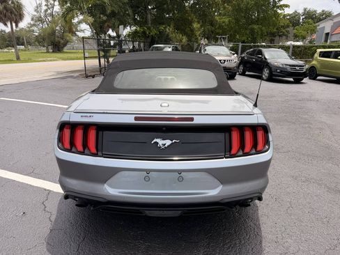 Used 2021 Ford Mustang Premium RWD image 3