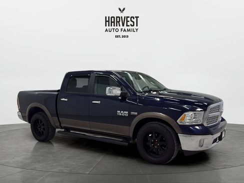 Used 2017 RAM 1500 Laramie w/ Convenience Group AWD/4WD image 9