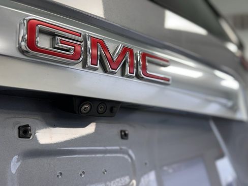 Used 2021 GMC Yukon Denali w/ Denali Premium Package image 41