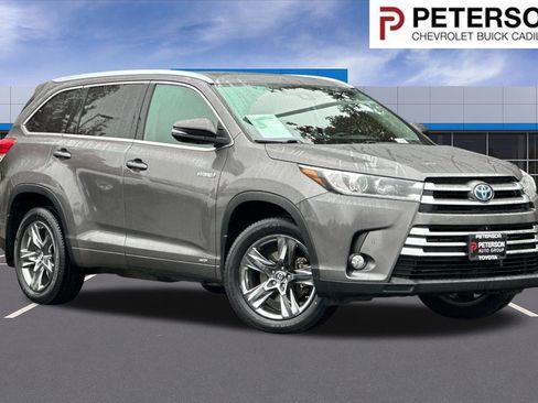 Used 2018 Toyota Highlander Limited image 1