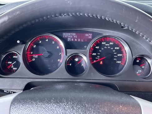 Used 2010 GMC Acadia SLT image 18