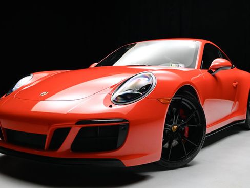 Used 2017 Porsche 911 Carrera GTS RWD image 22