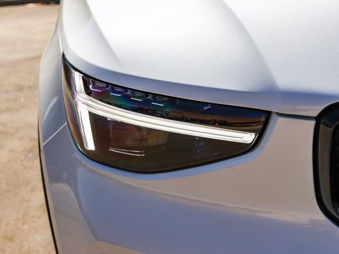 New 2026 Volvo XC40 B5 Ultra w/ Climate Package image 16