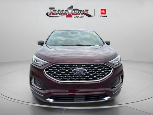 Used 2021 Ford Edge Titanium w/ Equipment Group 301A AWD/4WD image 2
