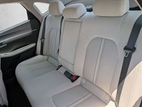 Used 2024 Hyundai Sonata SEL FWD image 19