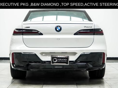 Used 2025 BMW 750e xDrive w/ Executive Package AWD/4WD image 19
