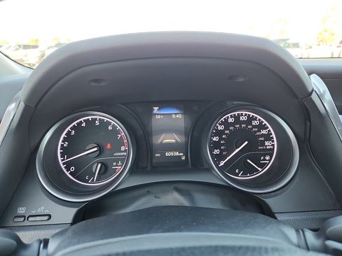 Used 2023 Toyota Camry SE image 17