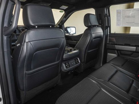 New 2025 Ford F150 Lariat w/ Equipment Group 502A High image 37