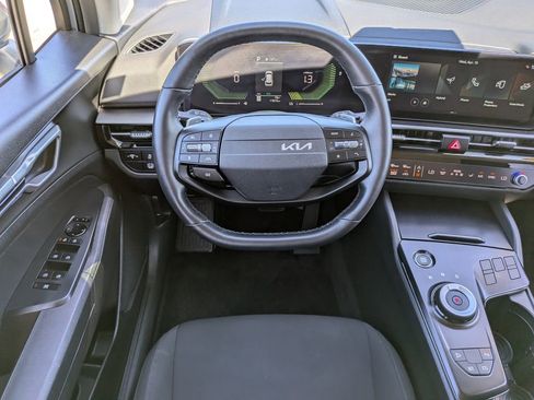 Certified 2026 Kia Sportage LX image 15