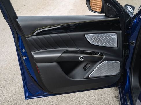 Used 2023 Maserati Grecale Modena AWD/4WD image 19