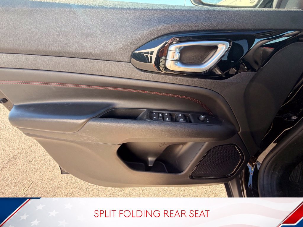 Used 2022 Jeep Compass Trailhawk AWD/4WD image 14