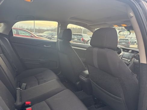 Used 2019 Honda Civic EX image 8