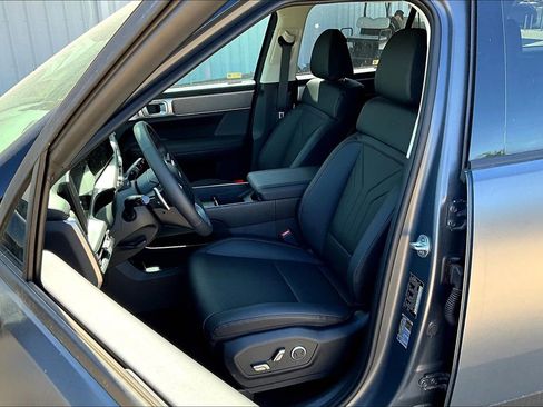 Used 2025 Hyundai Santa Fe XRT image 16